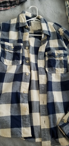 Button down flannels - Picture 3 of 7